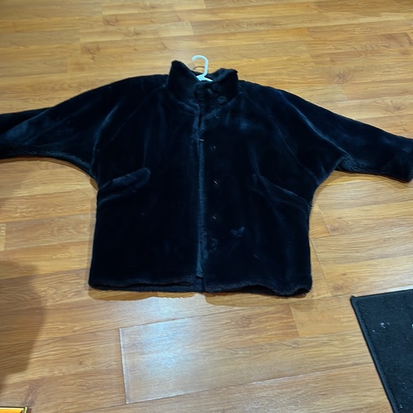 Coat - Picture 3 of 7